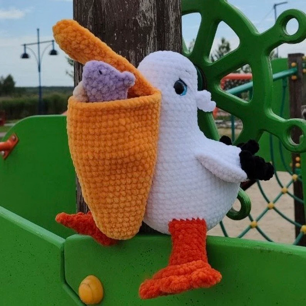 Pelican. pattern PDF. Educational game.