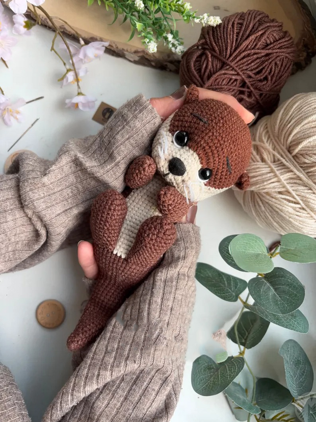 Otter crochet pattern