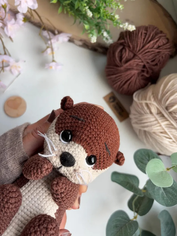 Otter crochet pattern