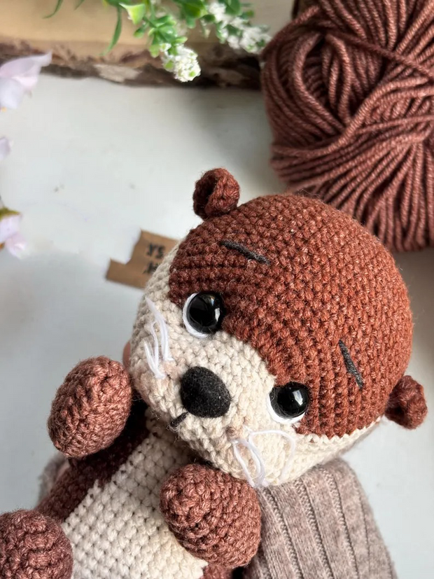 Otter crochet pattern