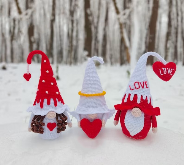 Valentines day gnome crochet pattern