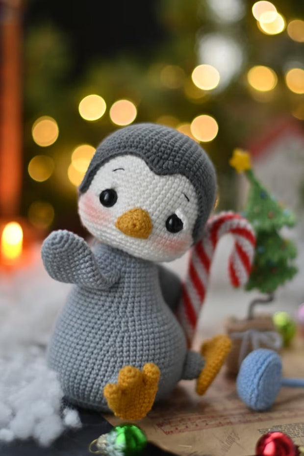 Crochet pattern for Penguin Pin the christmas toy