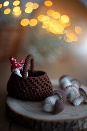 mushroom basket crochet pattern