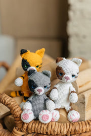 Crochet Christmas cat pattern