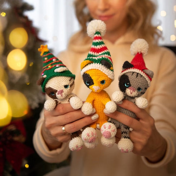 Crochet Christmas cat pattern