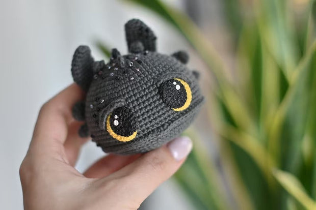 Crochet pattern for black dragon