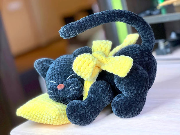 Sleeping CAT crochet pattern