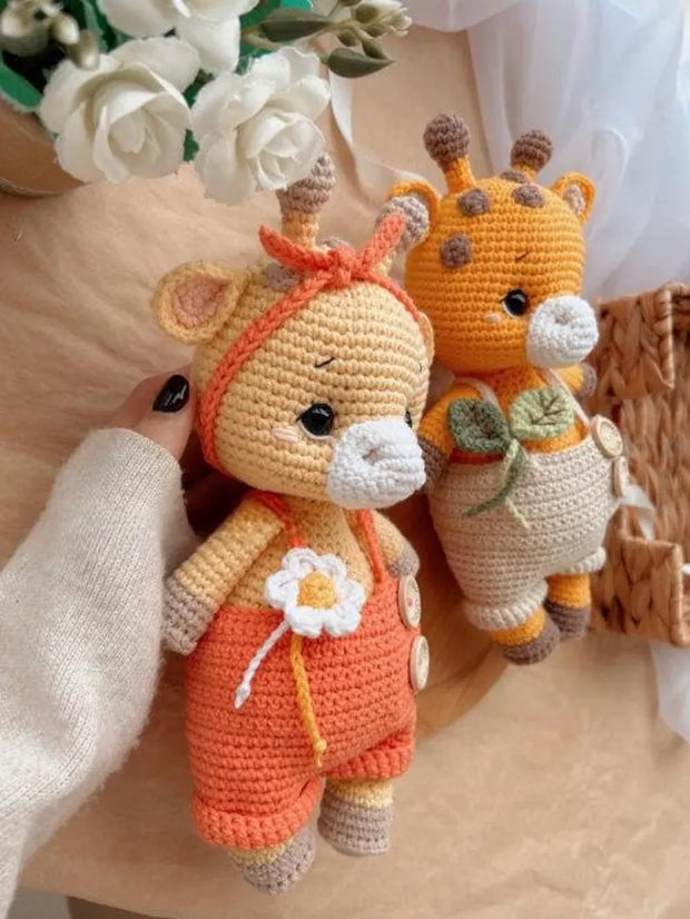 Giraffe and overalls CROCHET PATTERN