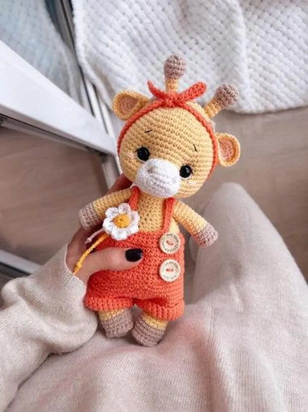 Giraffe and overalls CROCHET PATTERN