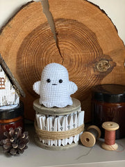 Crochet pattern creepy Halloween garland